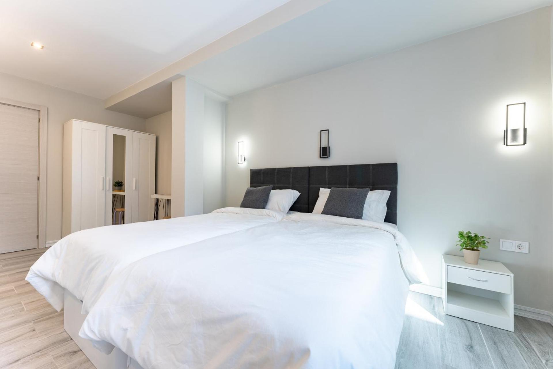 Malagasuite Golden Views Фуeнхирола Екстериор снимка