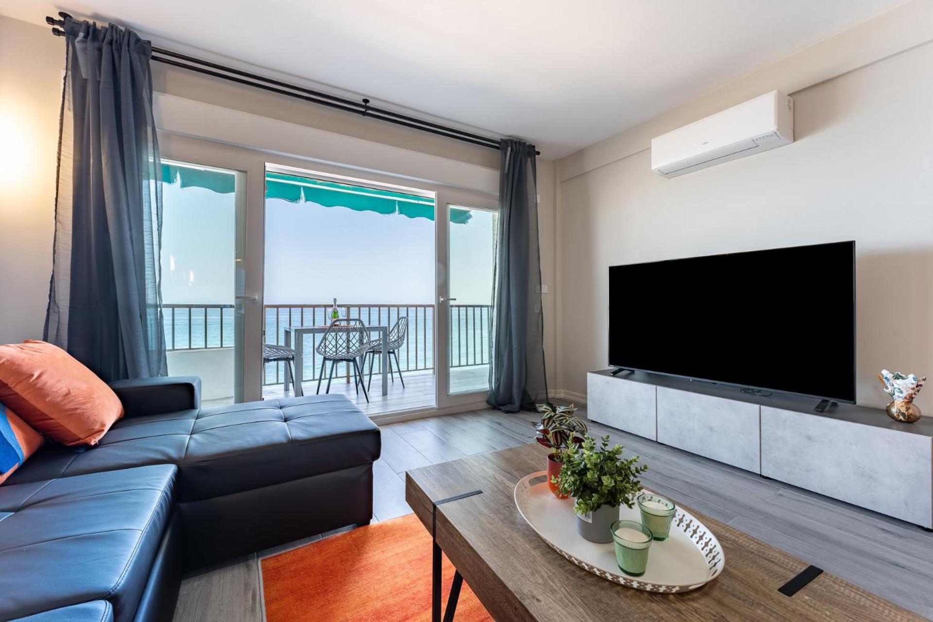 Malagasuite Golden Views Фуeнхирола Екстериор снимка
