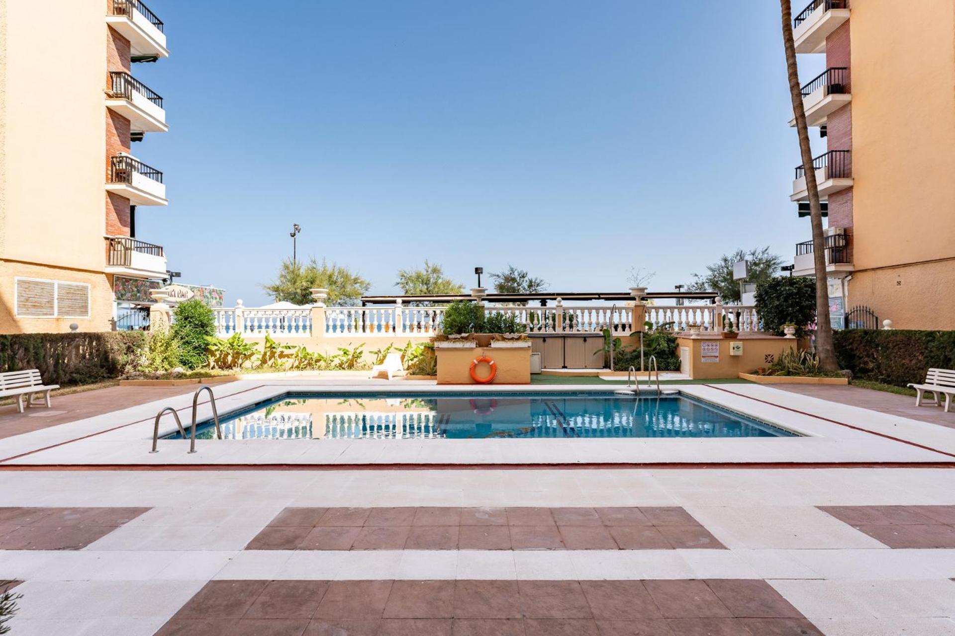 Malagasuite Golden Views Фуeнхирола Екстериор снимка